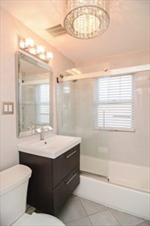 77 Keystone - West End