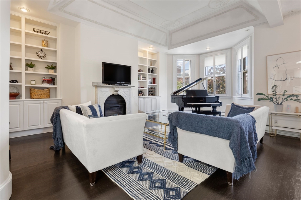 230 Marlborough - Back Bay