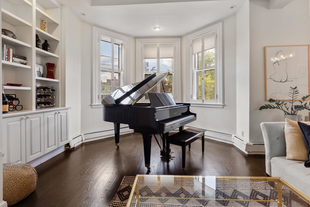 230 Marlborough - Back Bay
