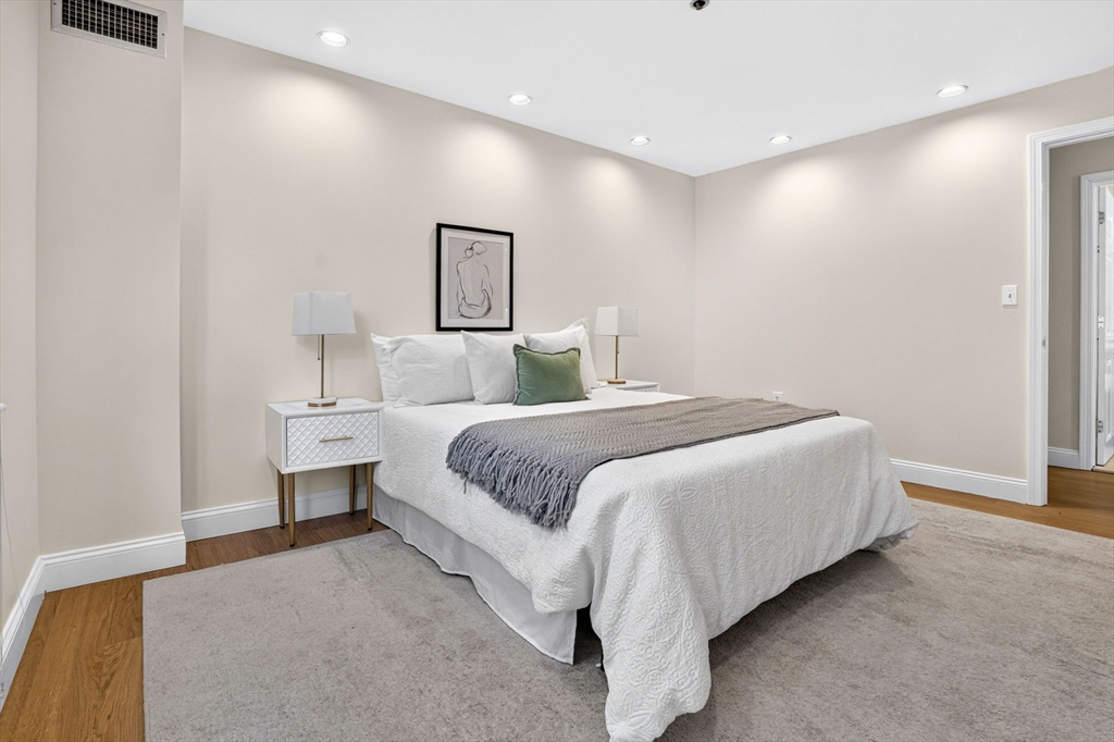 150 Staniford St. - West End
