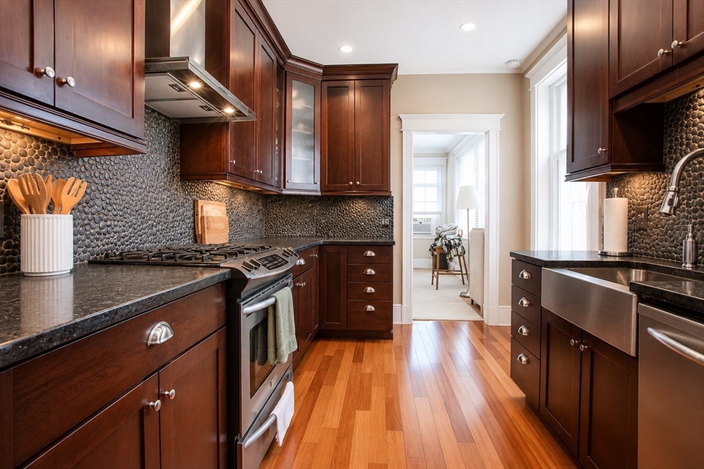 164 Strathmore - Brighton