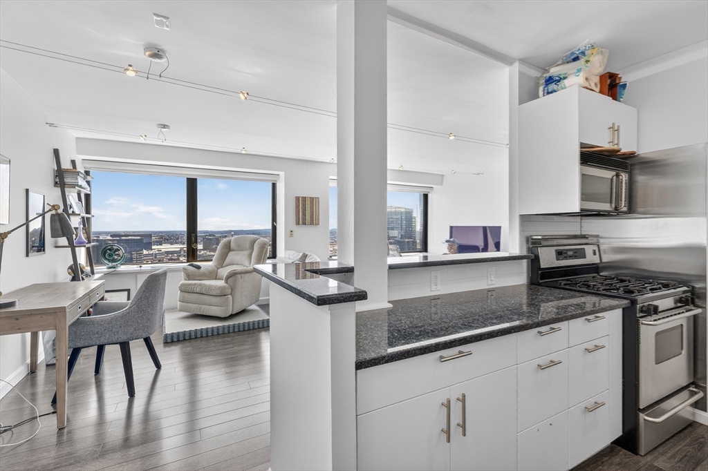 85 East India Row - Waterfront