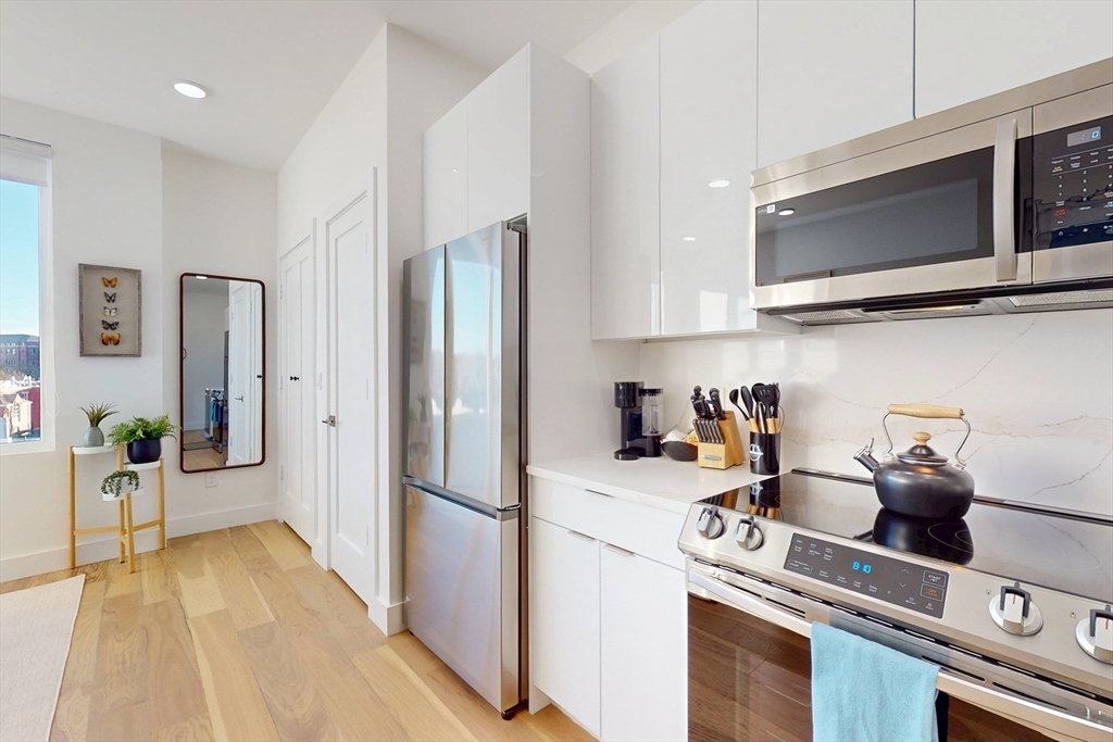 38-402 Hitchborn St. - Brighton