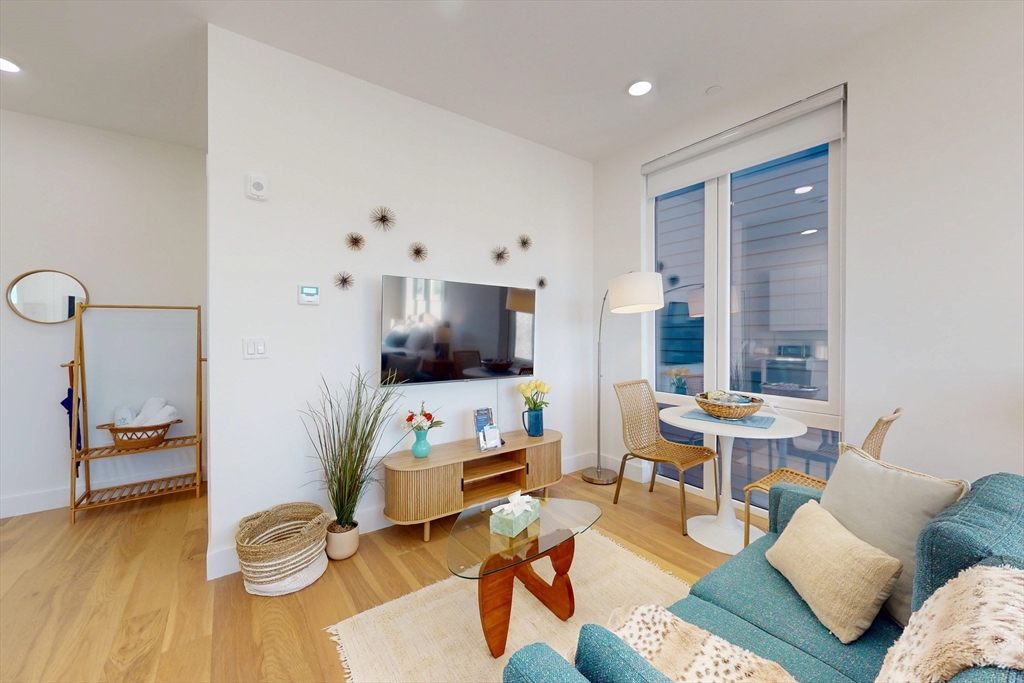 38-402 Hitchborn St. - Brighton