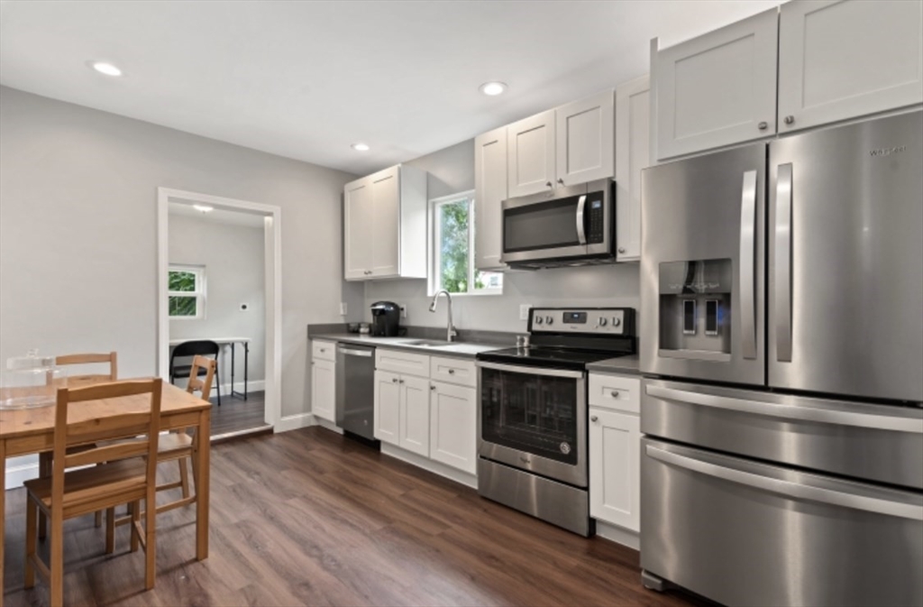 7 Abbotsford St. - Roxbury