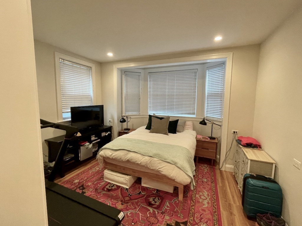 652 Massachusetts Ave. - South End