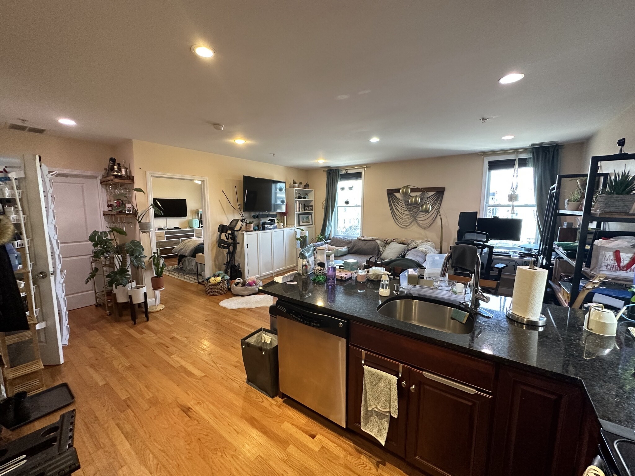 100 Fellsway West - East Somerville