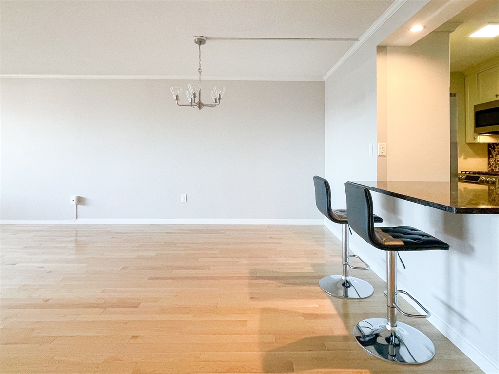 9 Hawthorne Pl. - West End