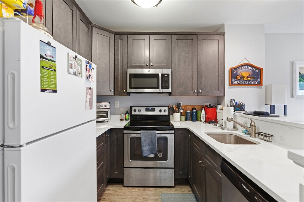 250-252 Main St. - Charlestown