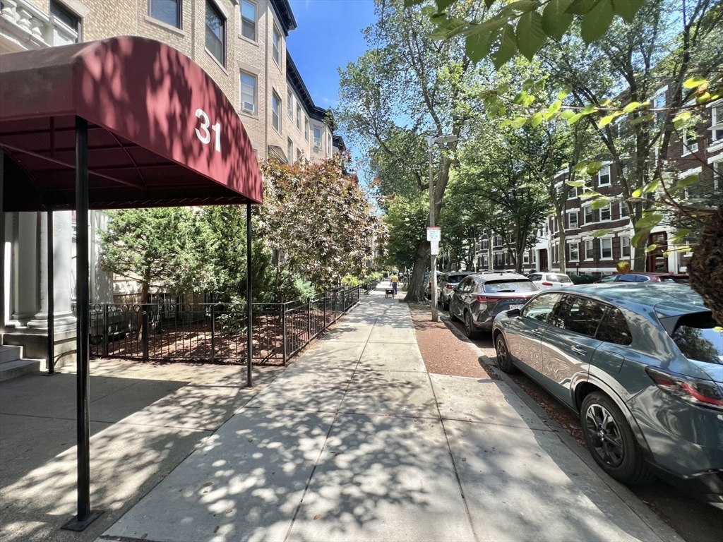 31 Queensberry - Fenway