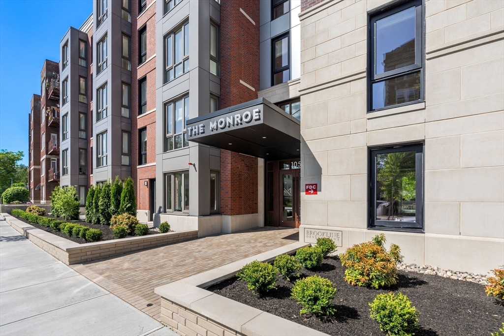 105 Washington - Brighton