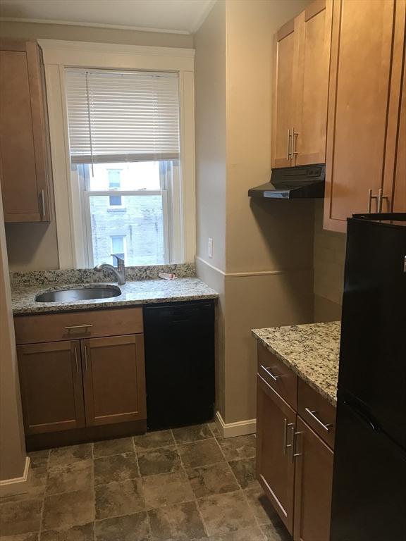 125 Park Dr. - Fenway
