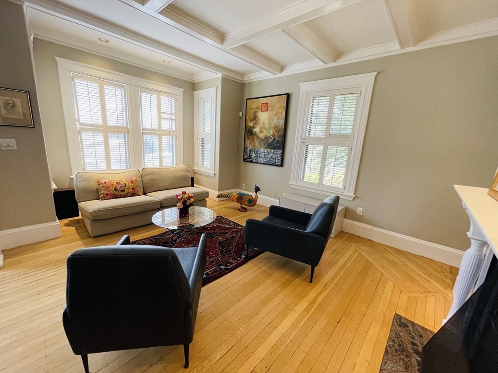 109 Hammond St. - Agassiz