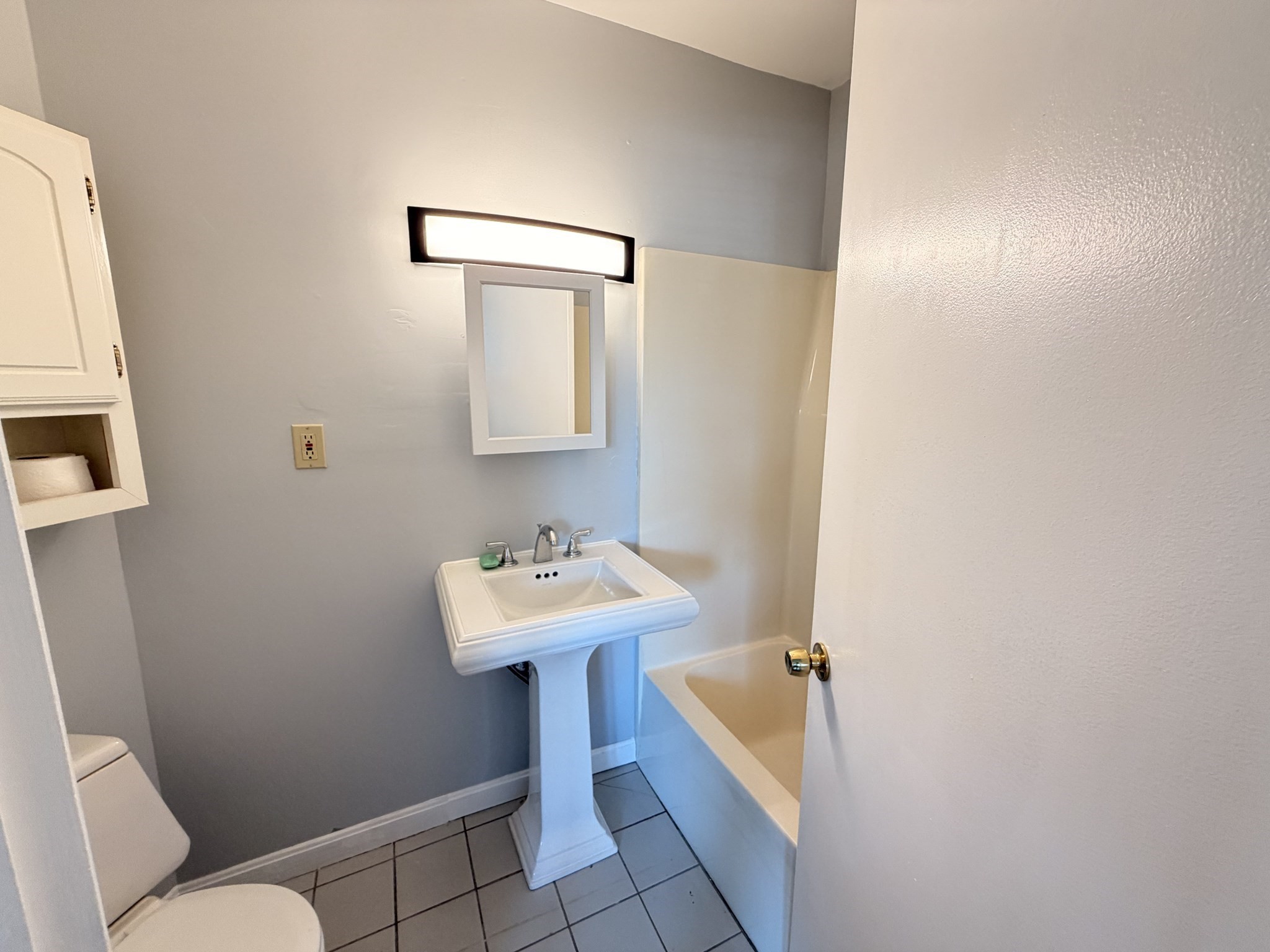 394 Riverway - Fenway