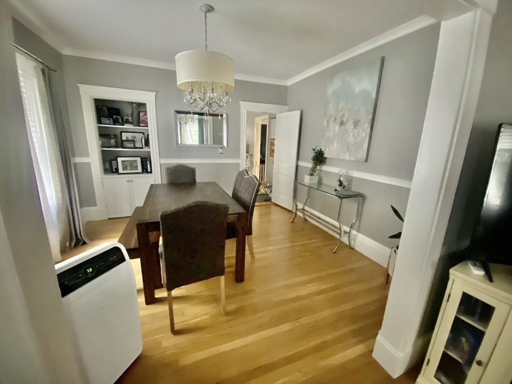 232 Austin - Hyde Park