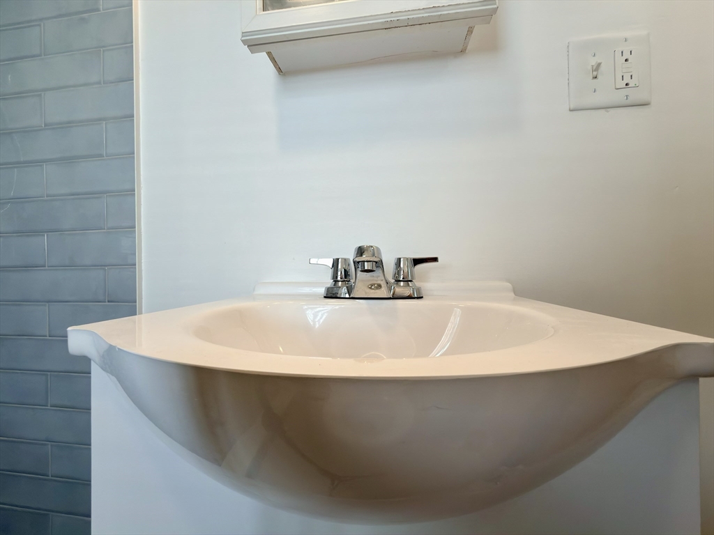 44 Melrose St. - Bay Village