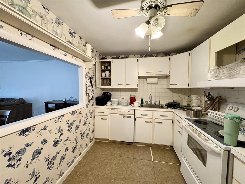 121 Tremont St. - Brighton