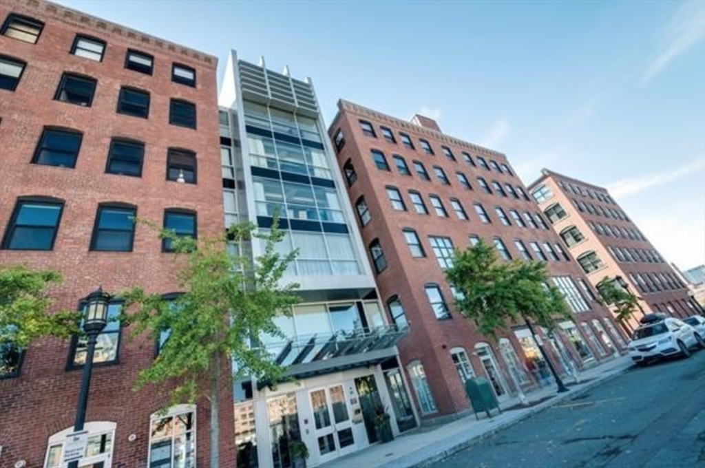 11-21 Wormwood - Seaport District