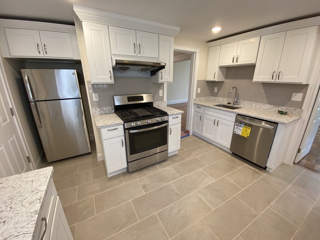98 Toxteth St. - Coolidge Corner