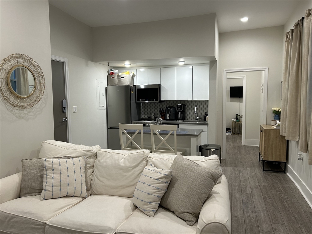 827 Boylston St. - Back Bay