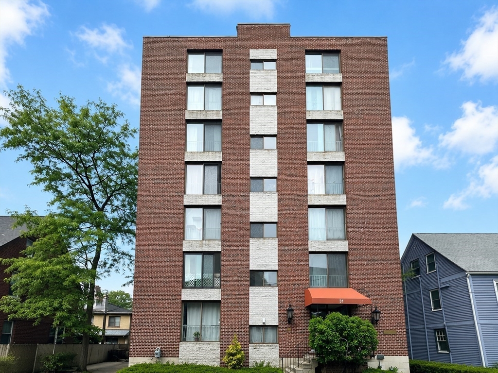 31 Harris - Brookline Village