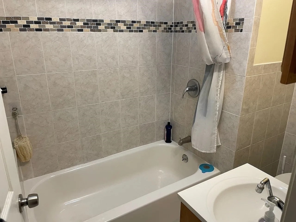 25 Andrew St. - Cambridgeport