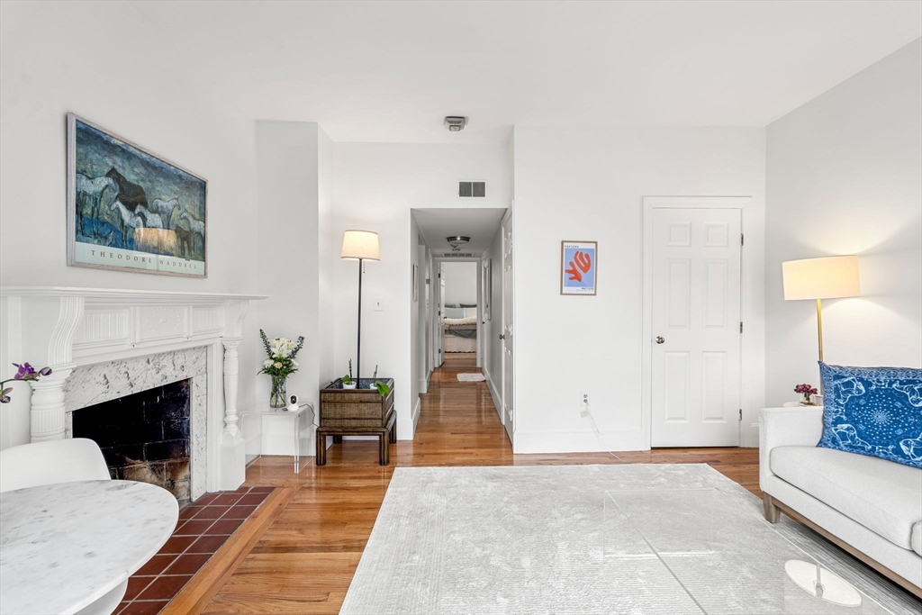 21 Hancock St. - Beacon Hill