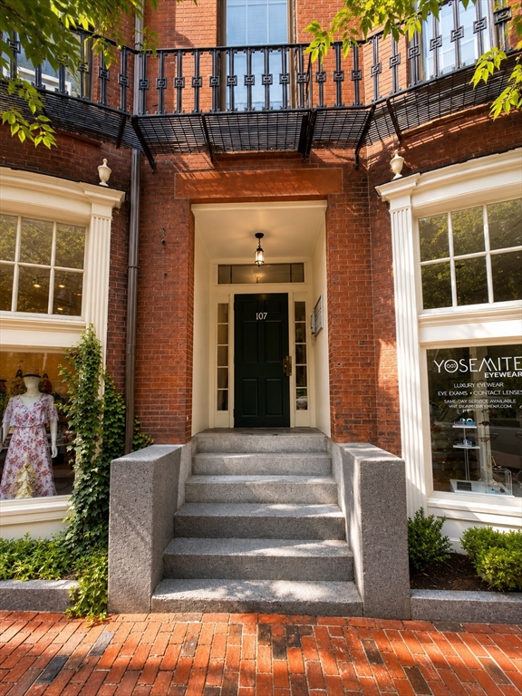 107 Charles St. - Beacon Hill