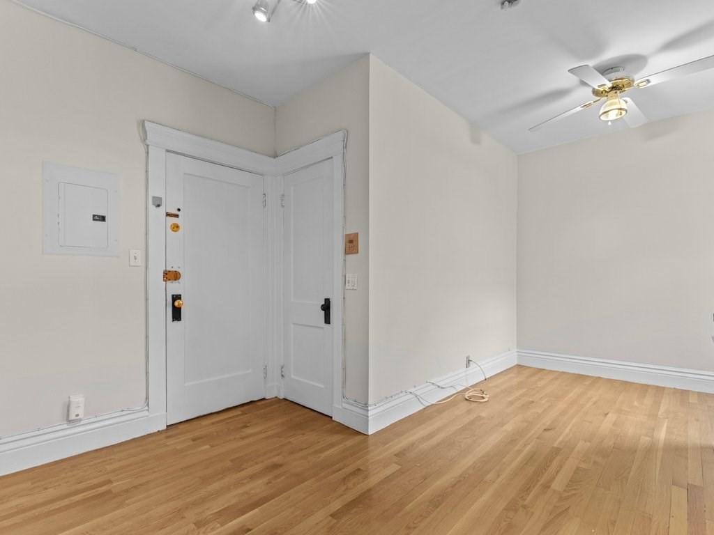 35 Queensberry - Fenway