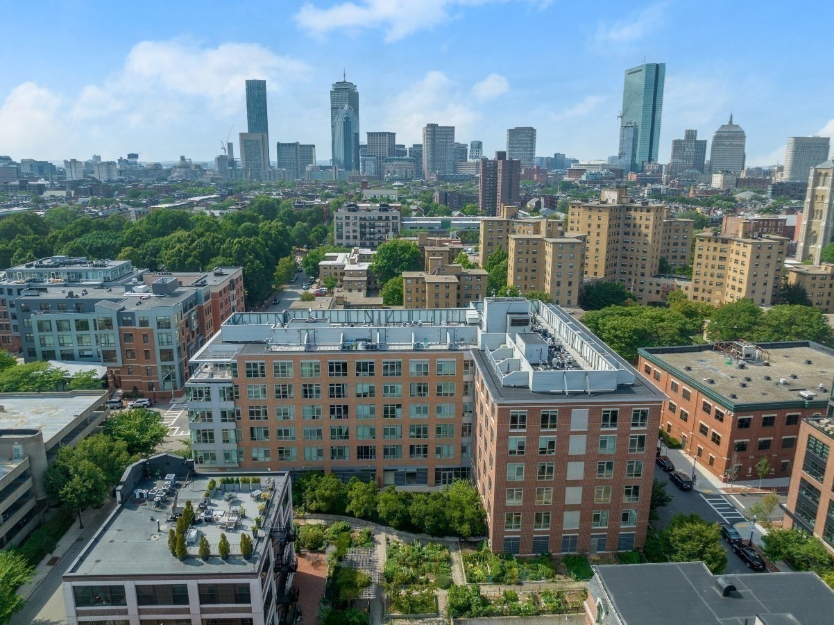 700 Harrison Ave. - South End