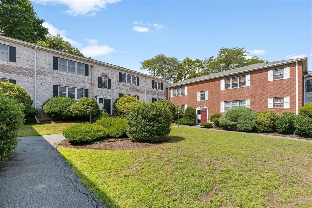 124 Lake Shore Rd. - Brighton