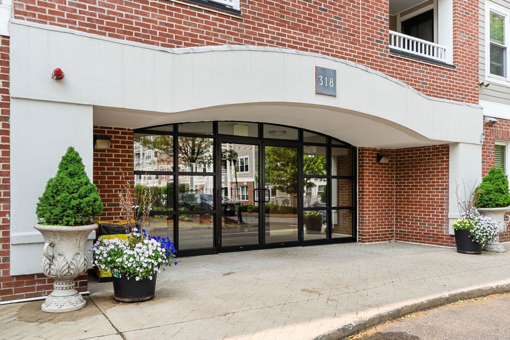 318 Rindge Ave. - North Cambridge