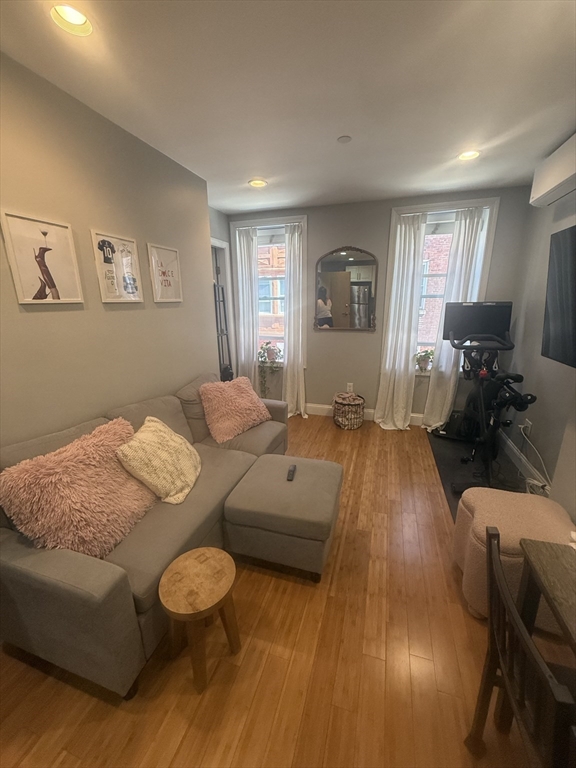 6 Baldwin Pl. - North End