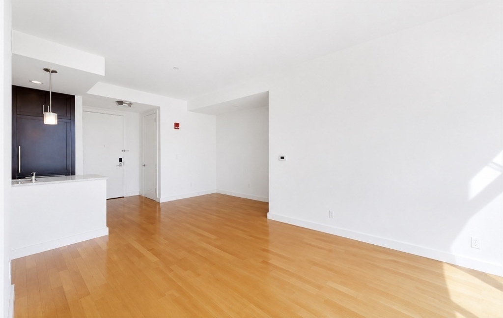 400 Stuart - Back Bay