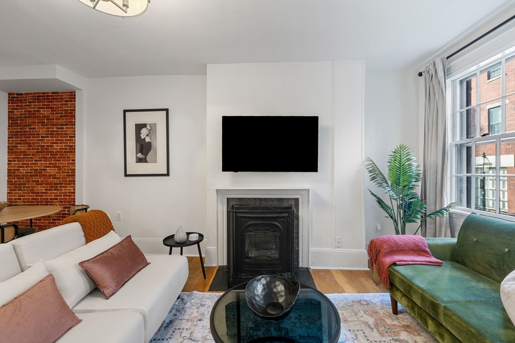 102 Revere St. - Beacon Hill