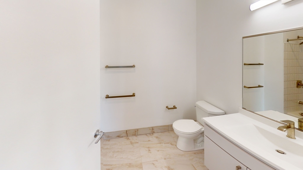 250 Cente - Jamaica Plain