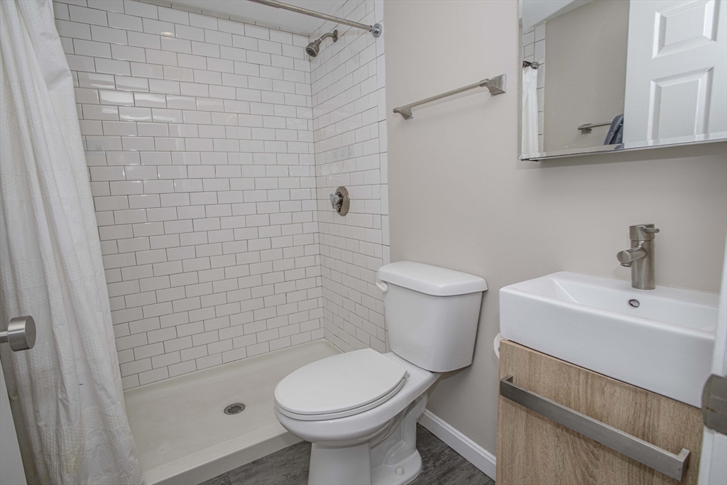 28 Cooper St. - North End