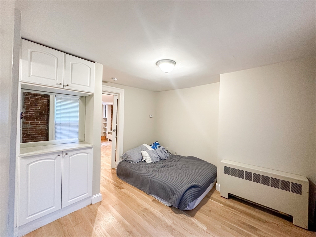 61 Phillips St. - Beacon Hill