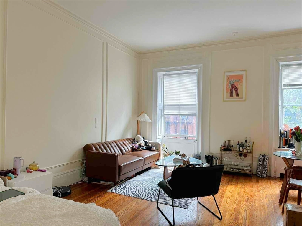 107 Beacon - Back Bay