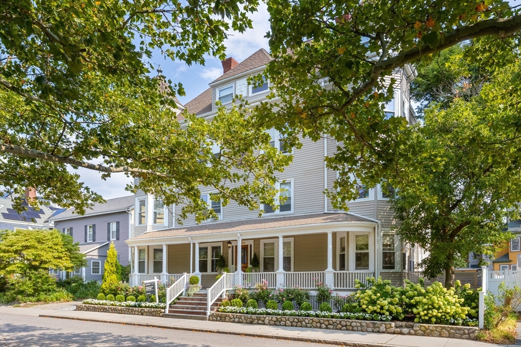 173 Davis - Brookline