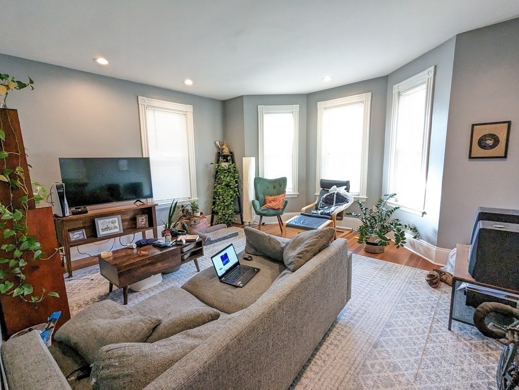 634 Dorchester Ave. - South Boston