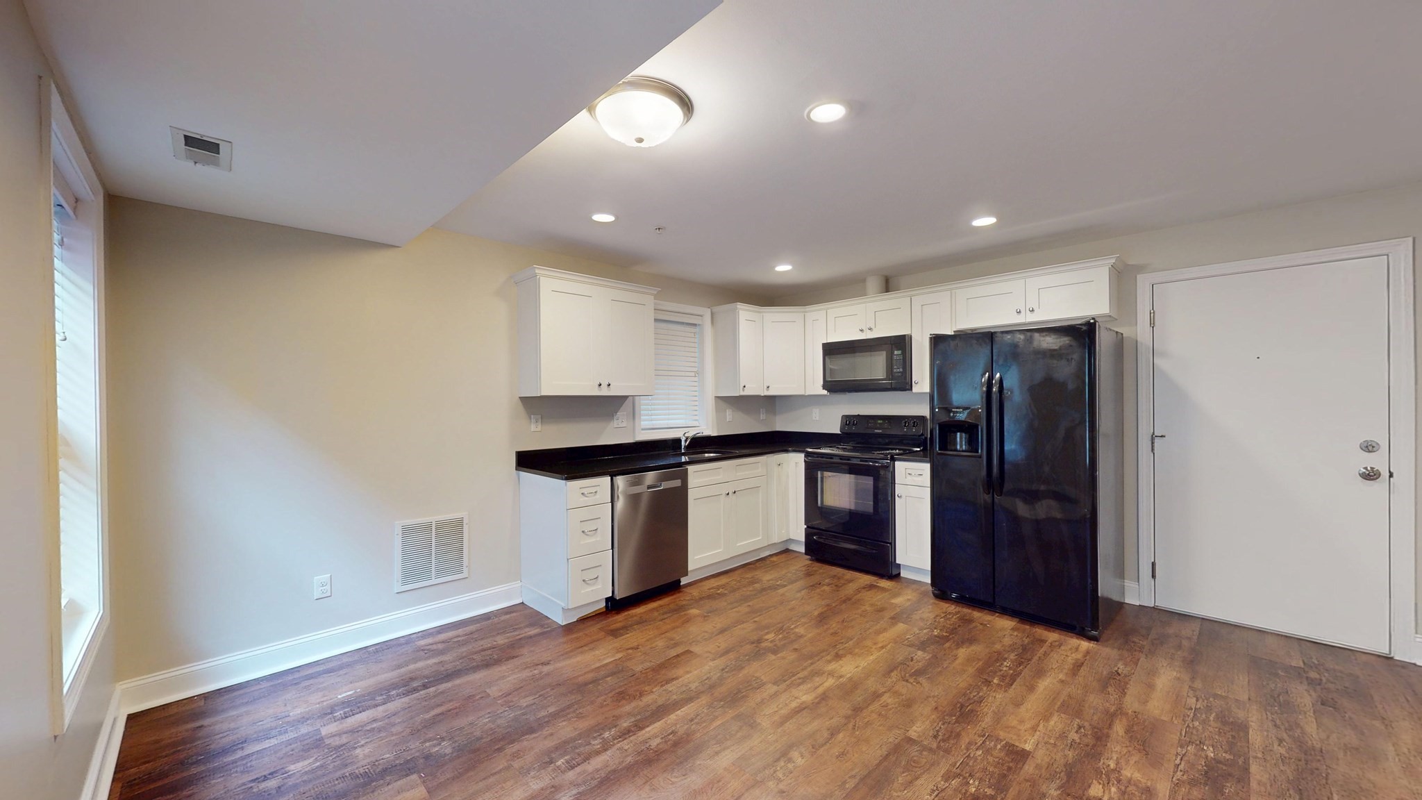 60 Holworthy - Roxbury