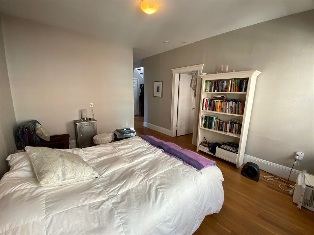 26 Myrtle St. - Beacon Hill