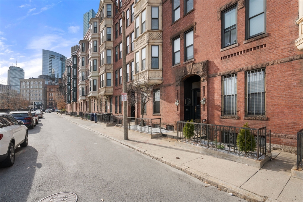 19 Cortes St. - Bay Village