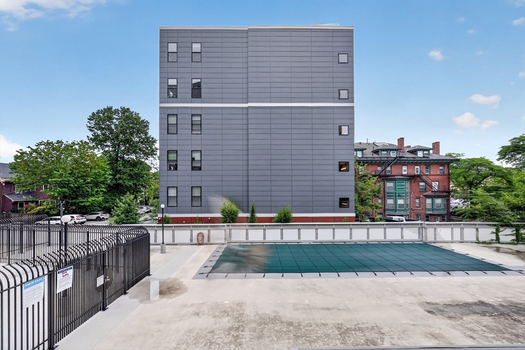 19 Winchester - Coolidge Corner