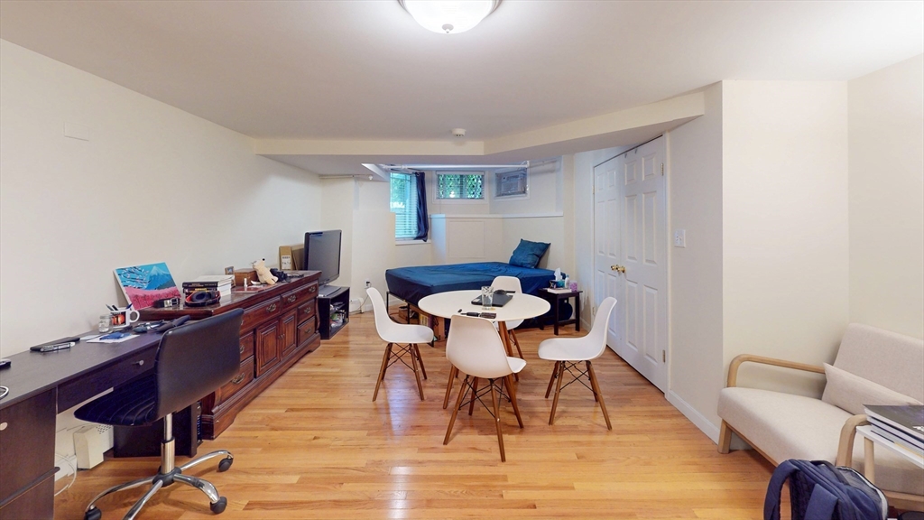 170 Marlborough - Back Bay