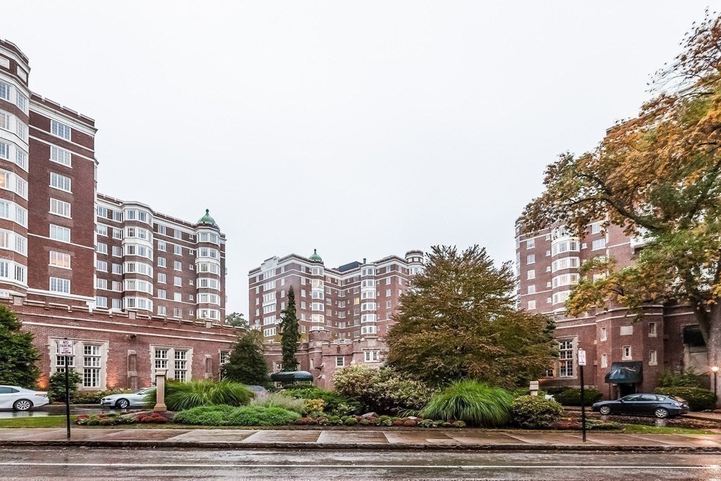 20 Chapel St. - Longwood