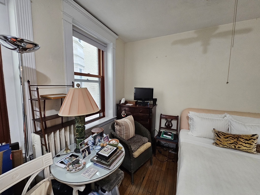 8 Garrison St. - Back Bay