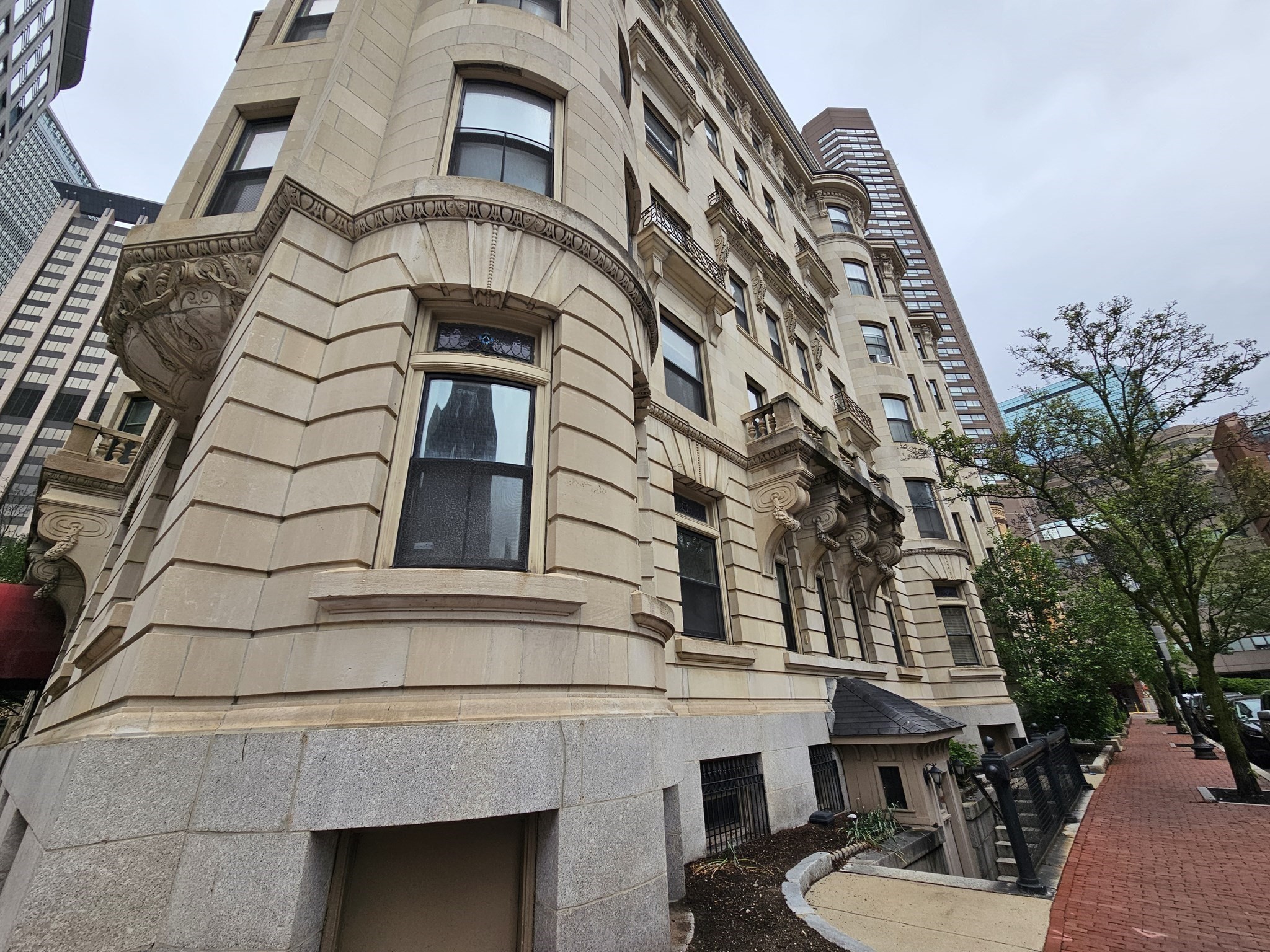 8 Garrison St. - Back Bay