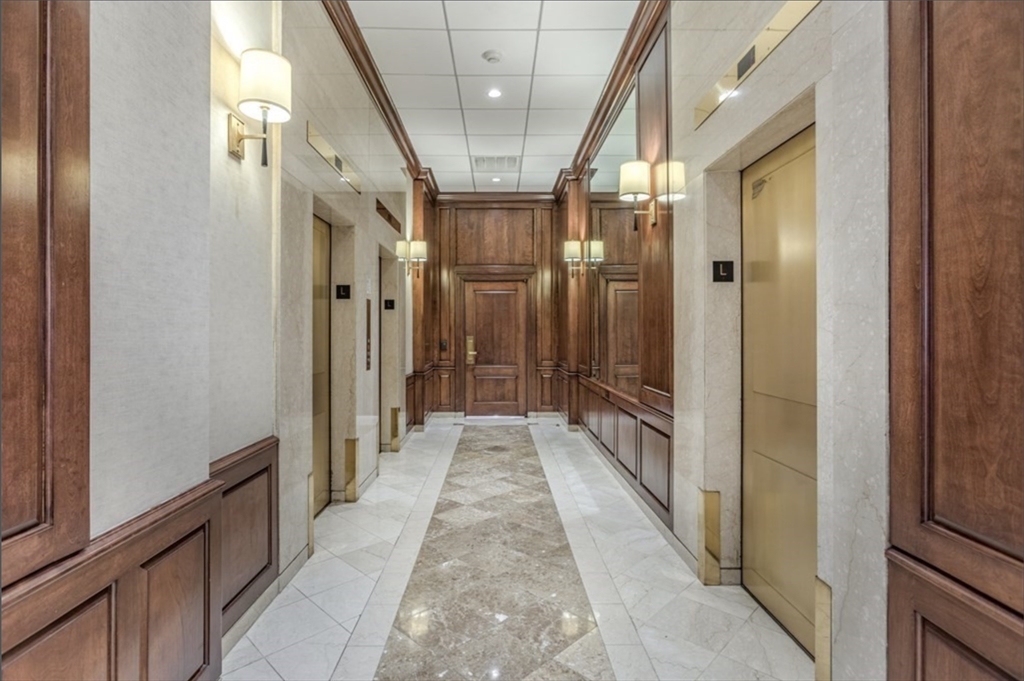 9 Hawthorne Pl. - West End